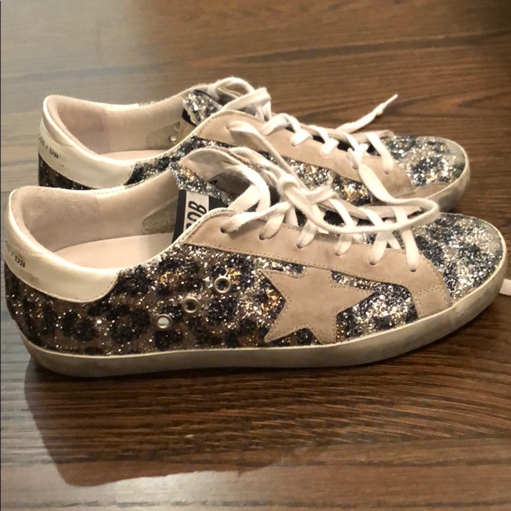 GOLDEN GOOSE DELUXE BRAND SNEAKERS.